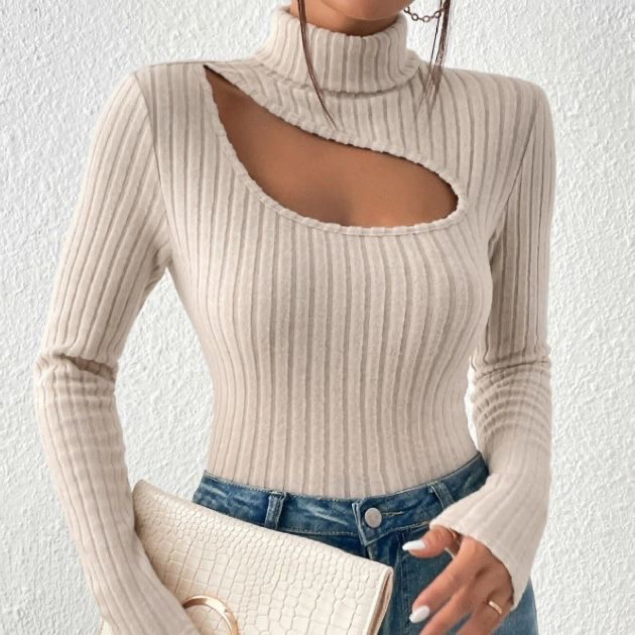 Damen Rollkragen-Shirt mit Hohldesign – Sexy & Elegant
